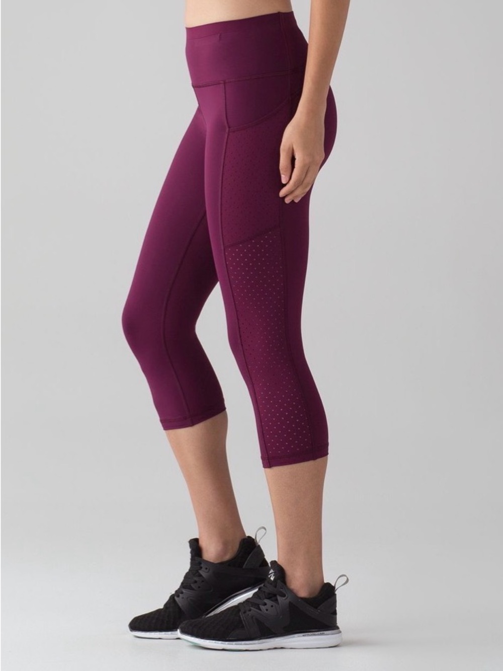 Lululemon Mind Over Miles Crop (17" ) (Marvel)
